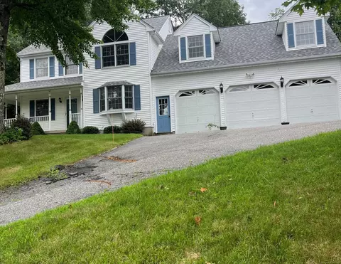 361 Wimbledon Gate Gate N, Torrington, CT 06790