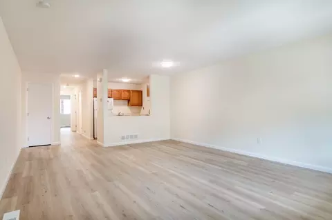 3370 Madison Ave #4A, Bridgeport, CT 06606