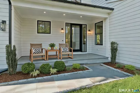 20 Marianne Rd, Darien, CT 06820