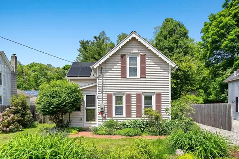 68 Cottage St, New Hartford, CT 06057