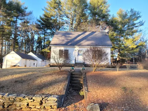32 Crystal Rd, Windham, CT 06256