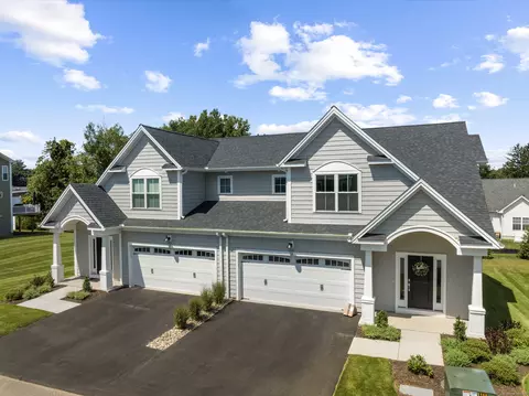 81 Shea Cir #81, Cheshire, CT 06410