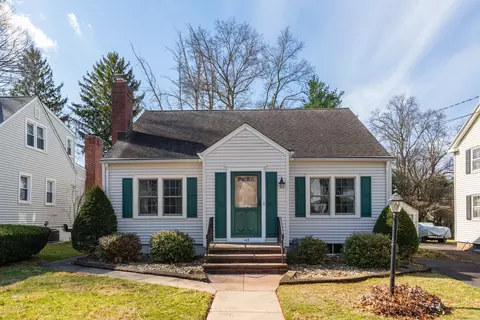 143 Haverford St, Hamden, CT 06517