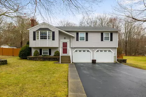 850 Thompson Rd, Thompson, CT 06277