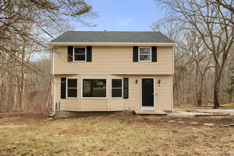 76 Pamela Ave, Groton, CT 06340