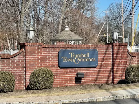 269 Mayfield Dr #269, Trumbull, CT 06611