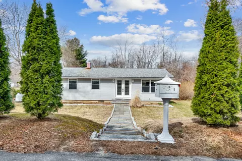 89 Norris Ave, Westbrook, CT 06498