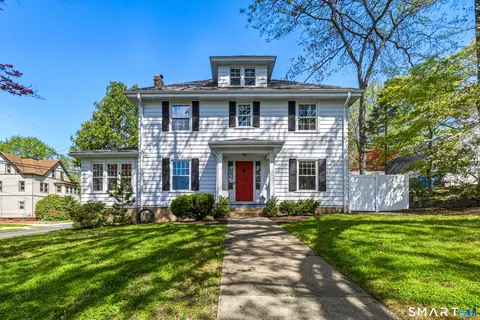 5 Broadview St, Bristol, CT 06010