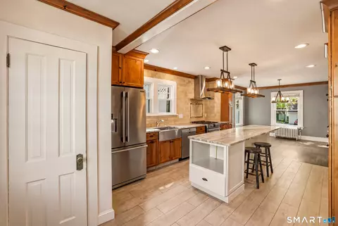 Kitchen - 5 Broadview St, Bristol, CT 06010 photo 2 of 4