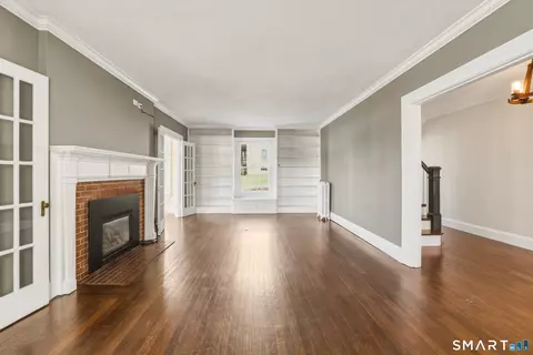 Living - 5 Broadview St, Bristol, CT 06010 photo 2 of 3