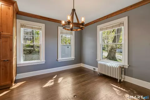 Dining - 5 Broadview St, Bristol, CT 06010 photo 3 of 3