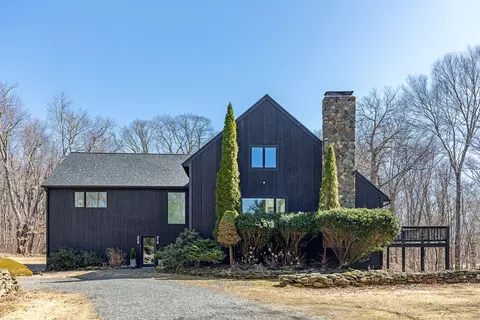 1 Bobcat Ln, Warren, CT 06754