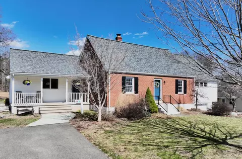13 Grace Ln, Cromwell, CT 06416