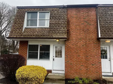 70 Brown Ave #14, Griswold, CT 06351