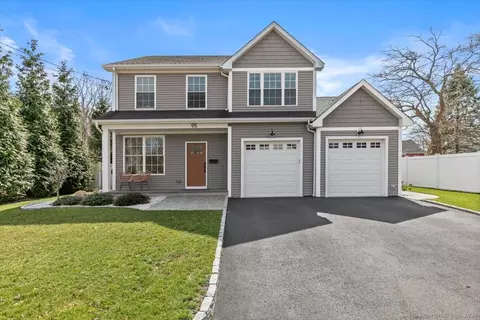 95 Ward St, Stratford, CT 06614