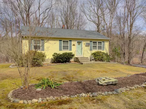 228 Herrick Rd, Brooklyn, CT 06234