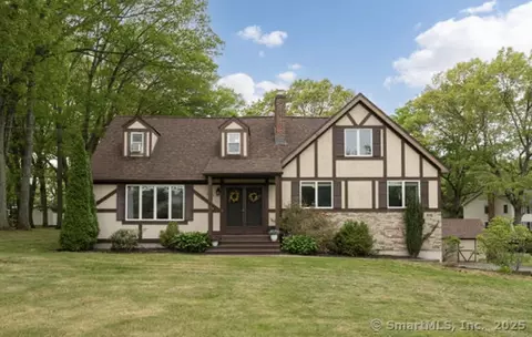 259 Spring Rd, North Haven, CT 06473