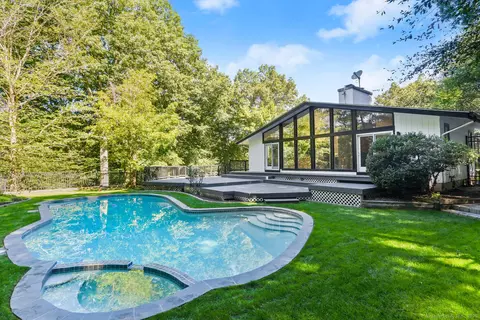 96 Charter Oak Dr, Wilton, CT 06897