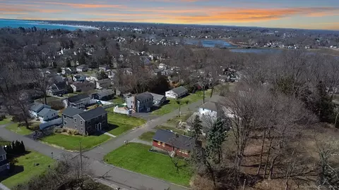 109 Bryan Hill Rd, Milford, CT 06460