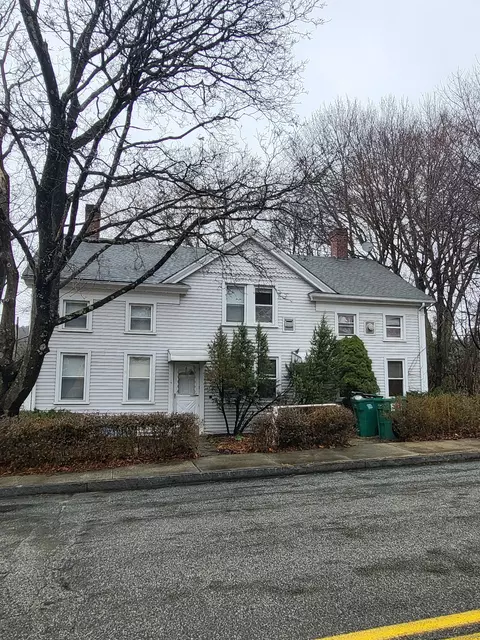 192 High St, Sprague, CT 06330