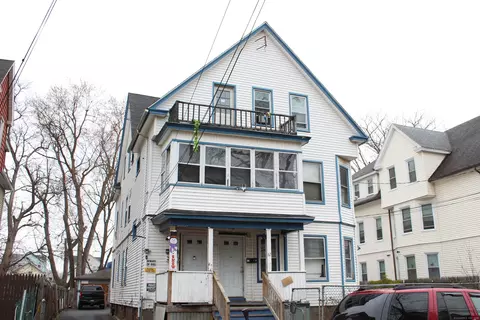 62-64 Rowe Ave, Hartford, CT 06106