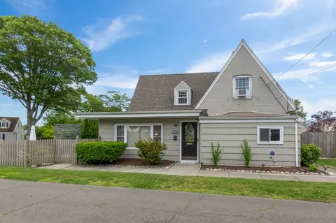 130 Grove St, Stratford, CT 06615