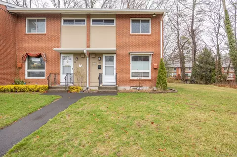 86 Centerbrook Rd, Hamden, CT 06518