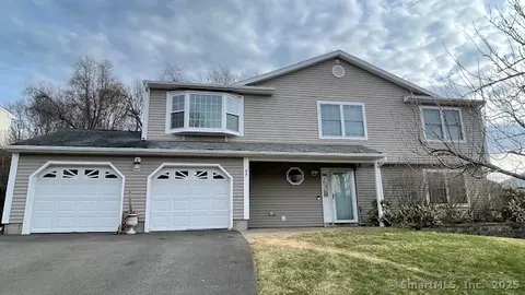 88 Joshua Hl, Windsor, CT 06095