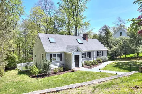 20 Cranbury Rd, Westport, CT 06880