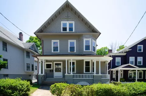 93 Broad St, Norwich, CT 06360