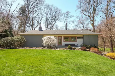 586 Stone Hill Rd, Orange, CT 06477