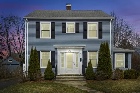 75 Russell St, Hamden, CT 06517