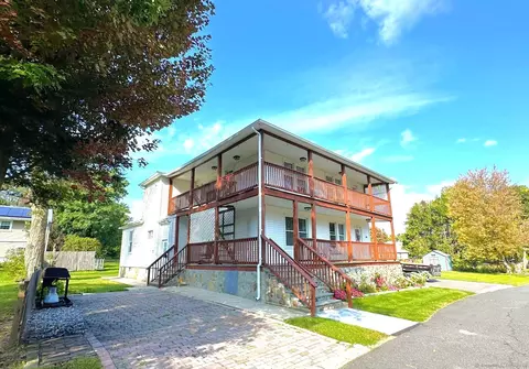 174 Jordan Ave, Oakville, CT 06779