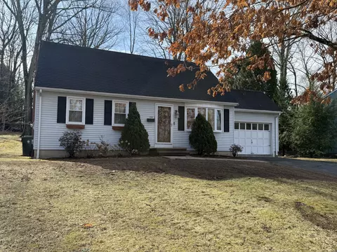 126 Roanoak Ave, Willimantic, CT 06226