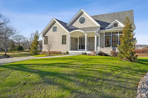 7 Egret Rd, Mystic, CT 06355