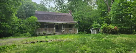 182 Branch Hill Rd, Preston, CT 06365