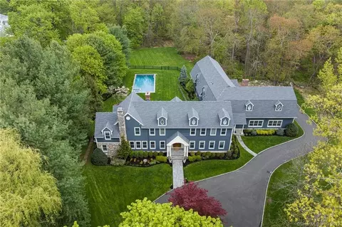 23 Hillcrest Park Rd, Greenwich, CT 06870