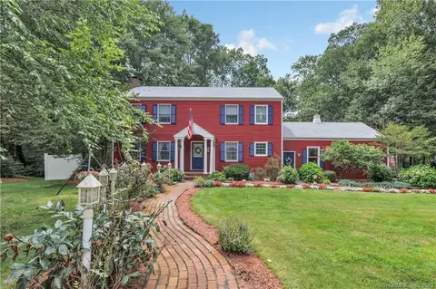 40 Burroughs Rd, Easton, CT 06612