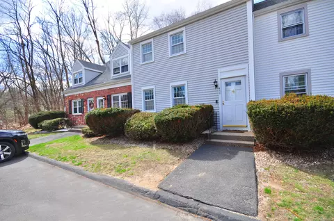 432 Dowd Ave #432, Canton, CT 06019