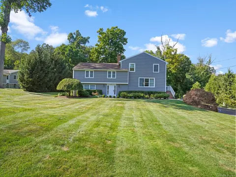 52 Eden Rd, Stamford, CT 06907