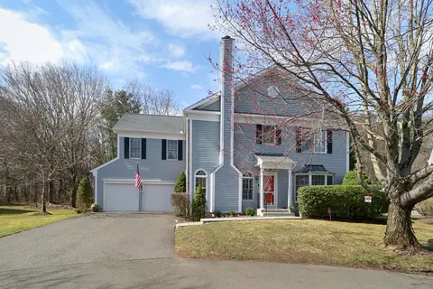57 Franklin Ln #57, Fairfield, CT 06824