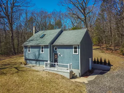 519 E Cotton Hill Rd, New Hartford, CT 06057