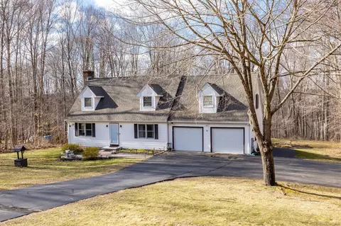 67 Stoneridge Rd, Colchester, CT 06415