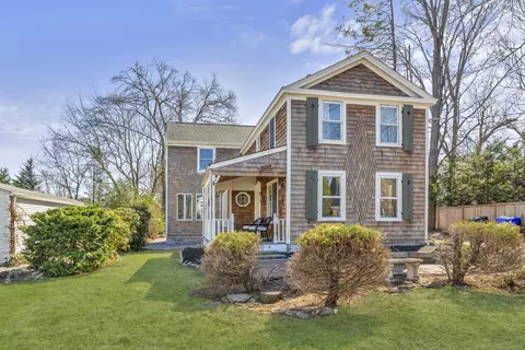 595 Park Rd, West Hartford, CT 06107
