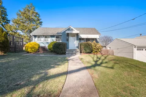 69 Tyler St, West Haven, CT 06516