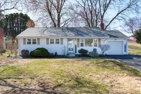 59 Dalewood Rd, Newington, CT 06111