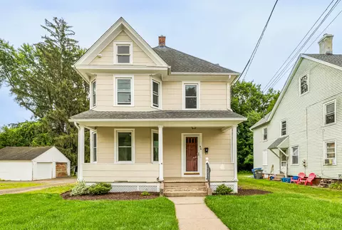 46 Florence St, Manchester, CT 06040