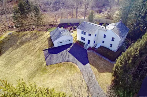 124 Ivy Hill Rd, Ridgefield, CT 06877