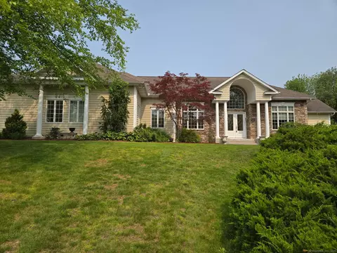 21 Autumn Cir, Rocky Hill, CT 06067