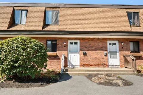 11 King Arthur Dr #1B, East Lyme, CT 06357